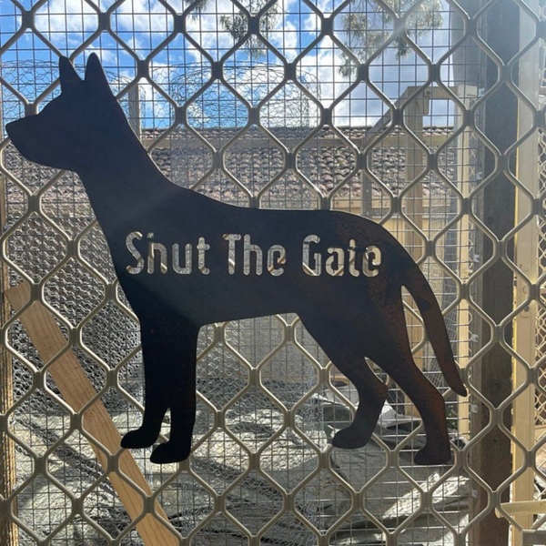 Dingo Shut the Gate Dog Sign